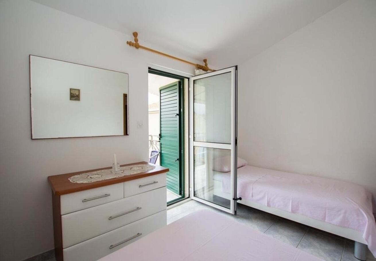 Apartments Juri Sucuraj Exterior photo